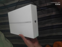 Silver Apple  Ipad 9 gen