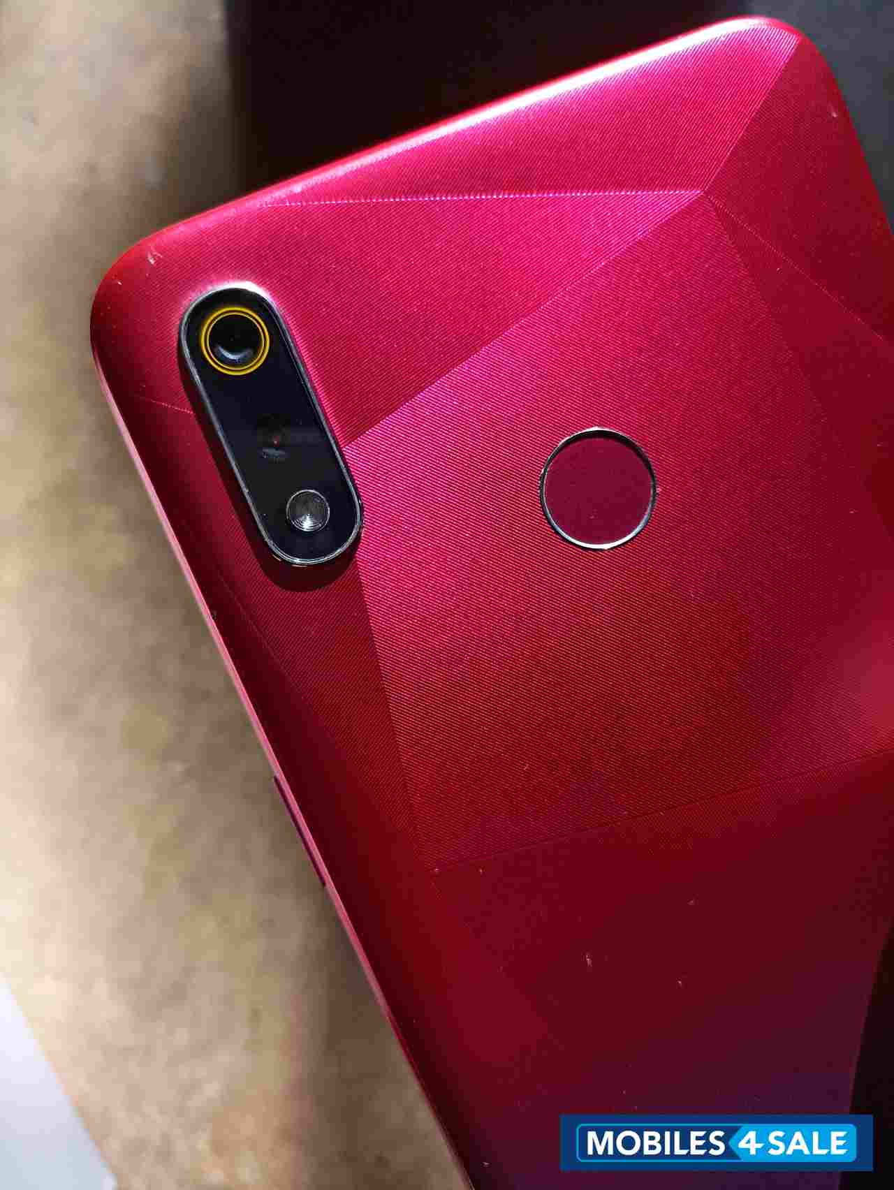 Diamond Red Realme Realme 3 (3+32)