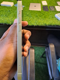 Mint Green Apple  iPhone 12