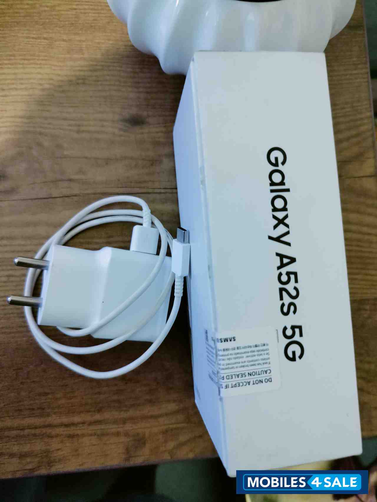 Black Samsung  Galaxy A52s