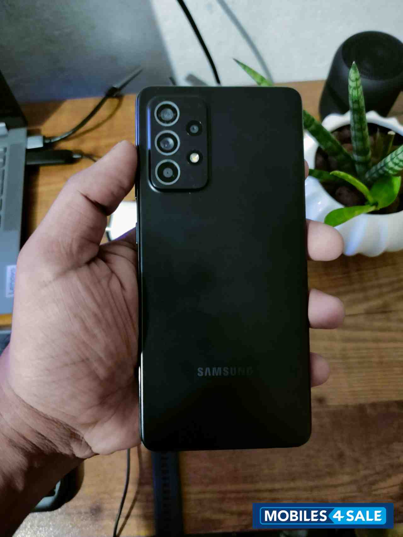 Black Samsung  Galaxy A52s