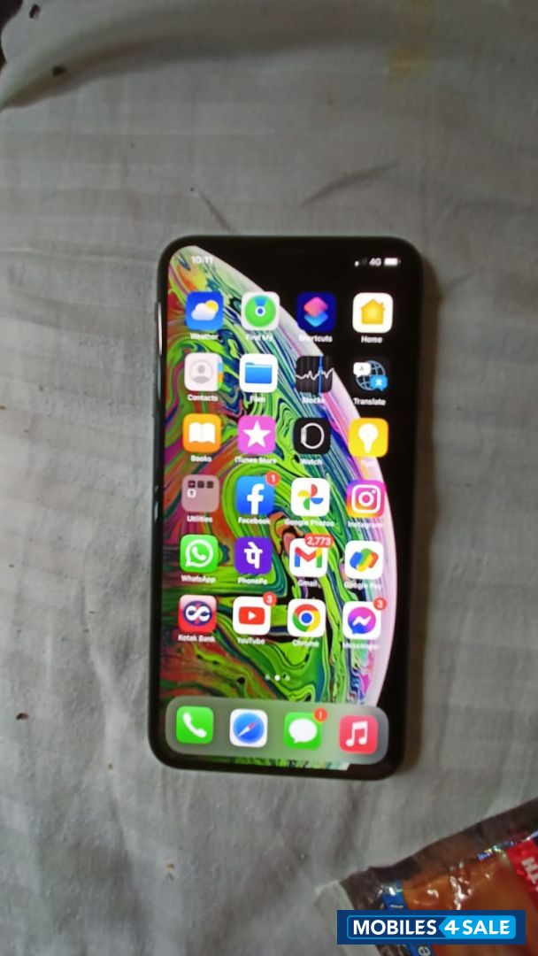 Apple iPhone XS Max Apple iPhone XS Max