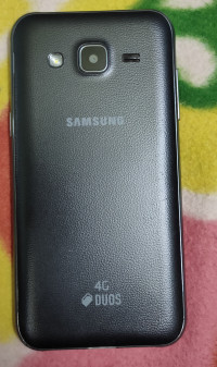 Black Samsung  J 2 (SM- J200G) 1gb/8gb Black