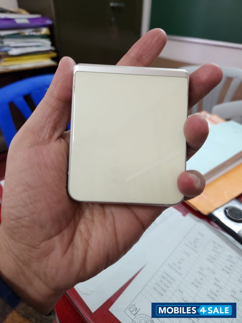 Samsung flip 3 5g Samsung flip 3 5g