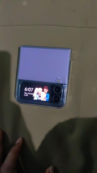 Samsung  Z Flip 4