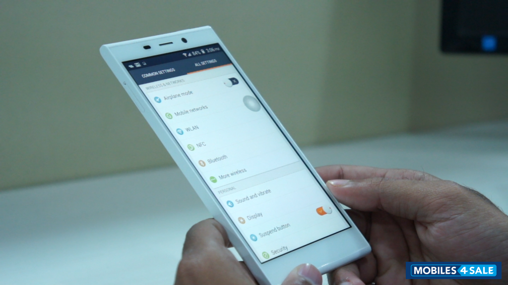 White Gionee Elife E7