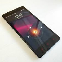 White Xiaomi Redmi Note