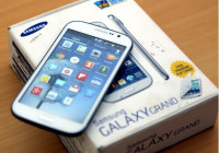 White Samsung Galaxy Grand GT-I9082