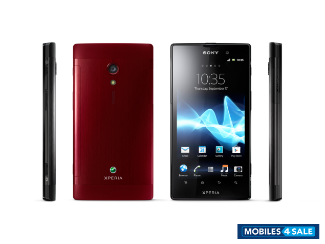 Red Sony Xperia ion