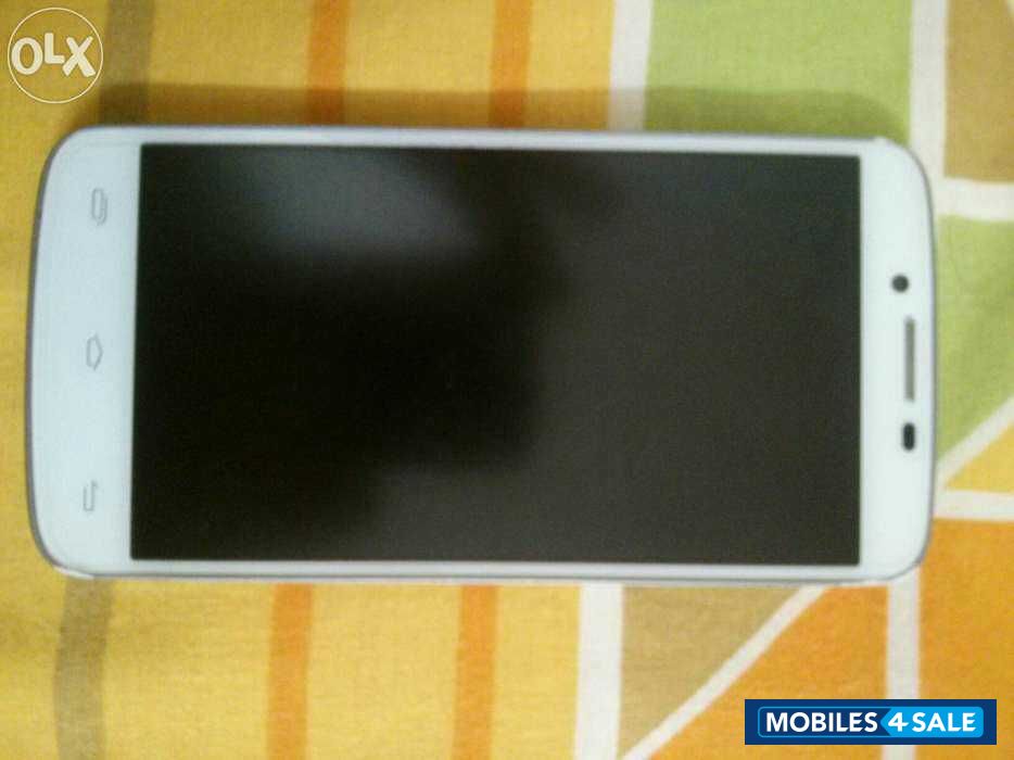 White Xolo Q1000