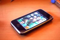 Black Apple iPhone 3GS
