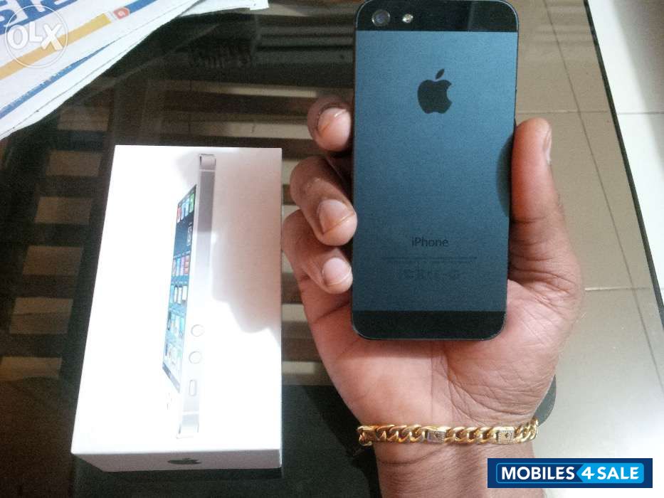 Black Apple iPhone 5 Black Apple iPhone 5
