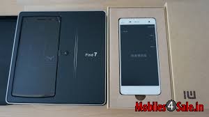 White Xiaomi MI-4