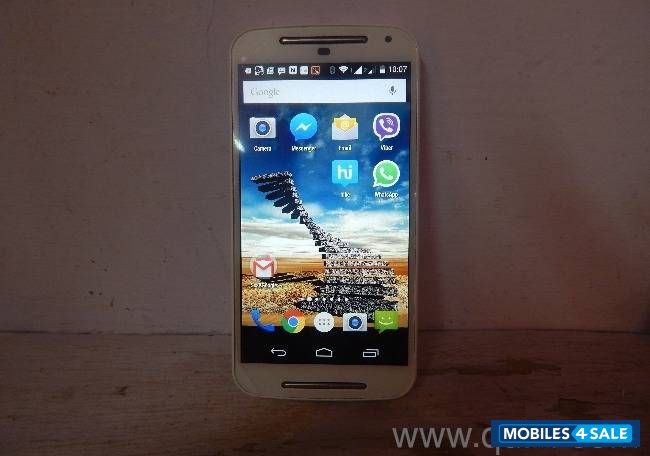 White Motorola MOTO G 2014