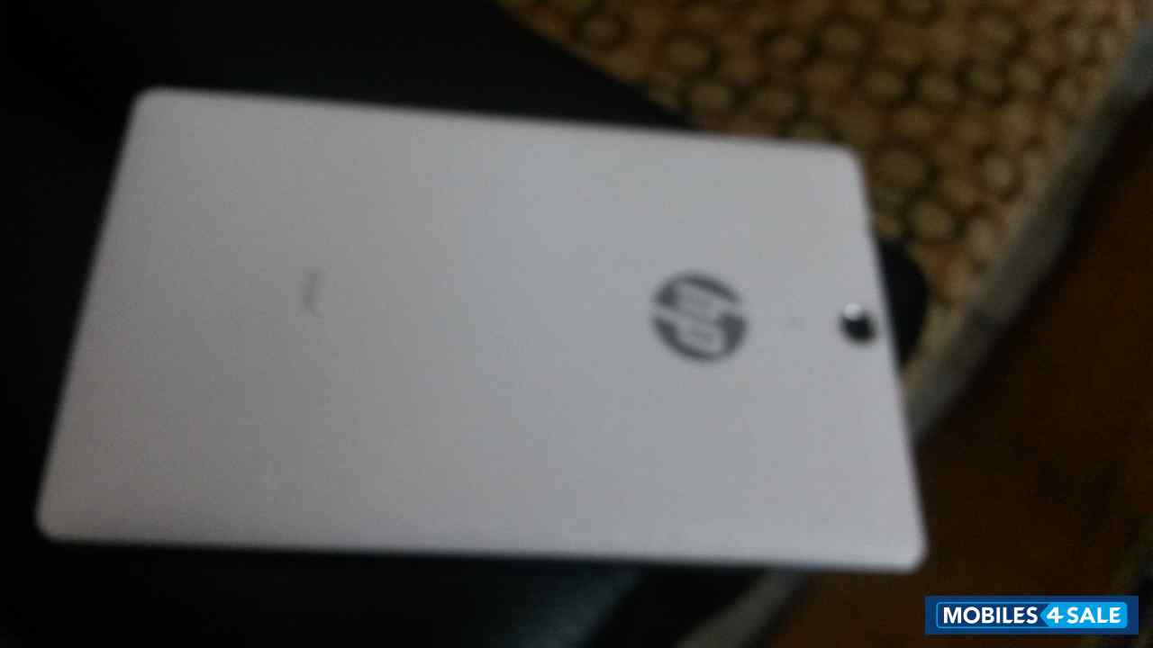 White HP Slate 7 Voice Tab