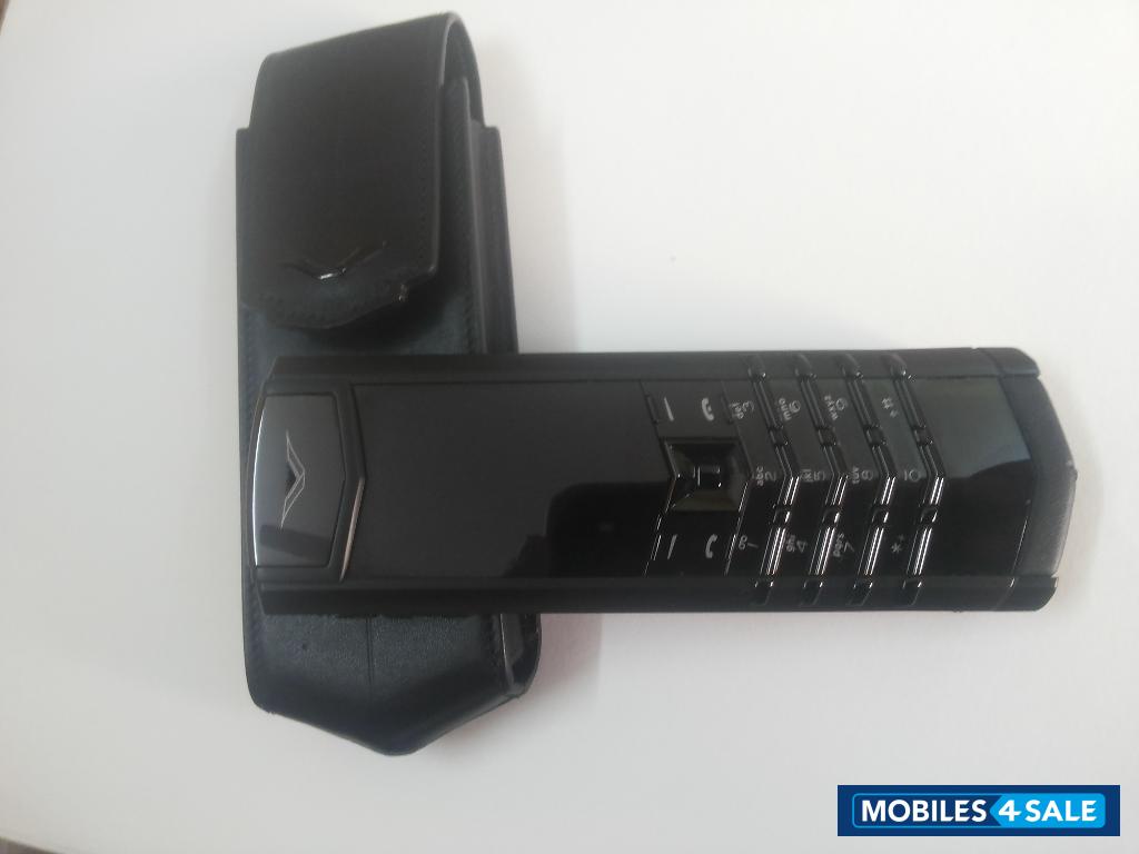 Black Vertu Signature