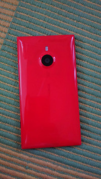 Red Nokia Lumia 1520