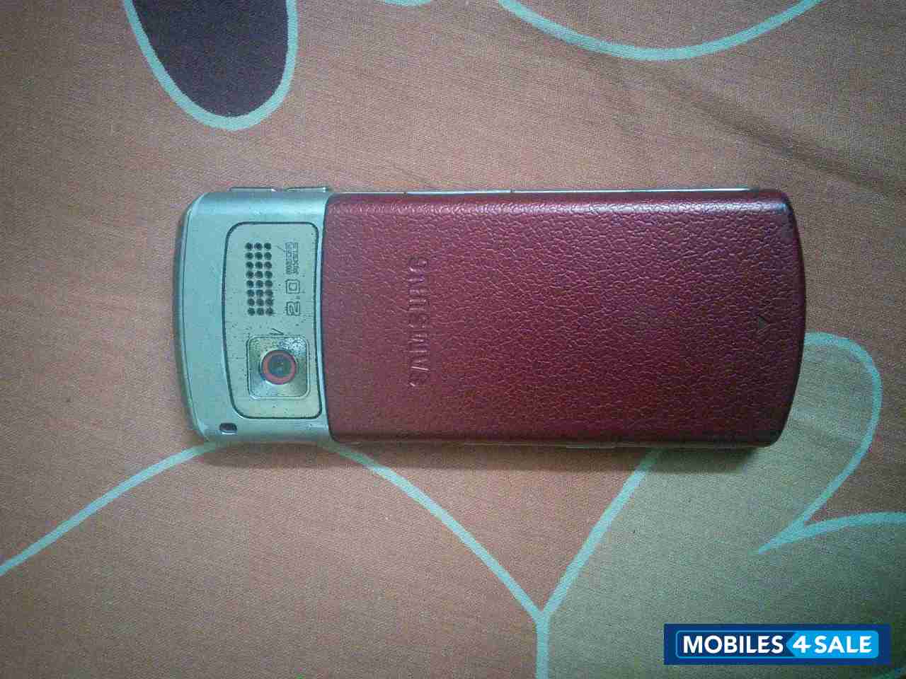 Red Samsung Metro 3310