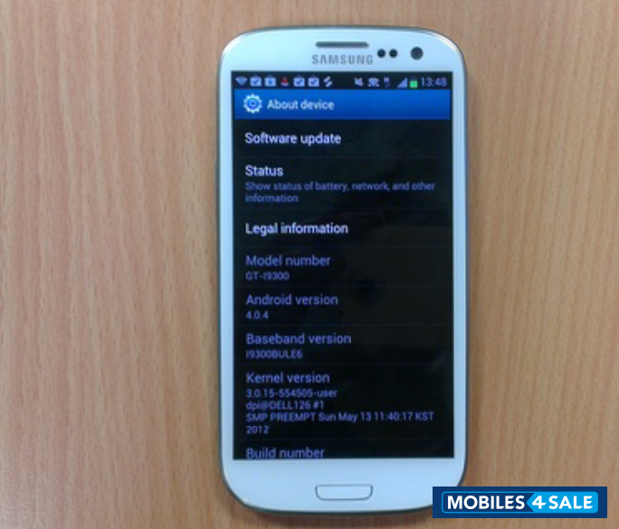 White Samsung Galaxy S3