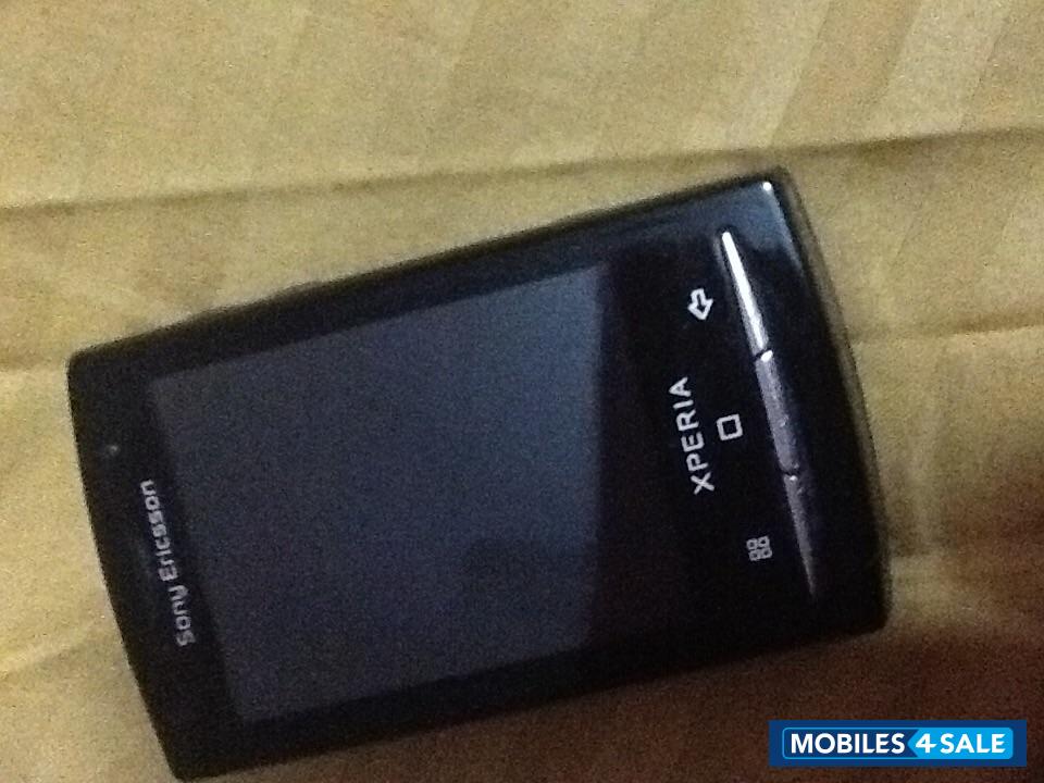 Black Sony Ericsson Xperia mini pro
