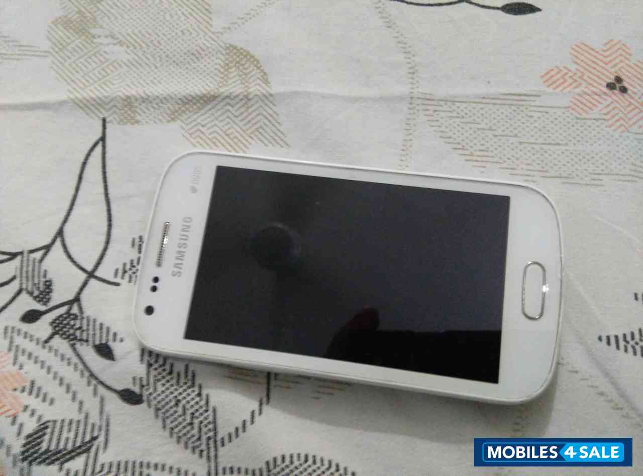White Samsung Galaxy S Duos 2 S7582