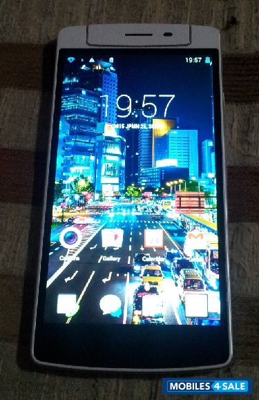 White IBerry Auxus One