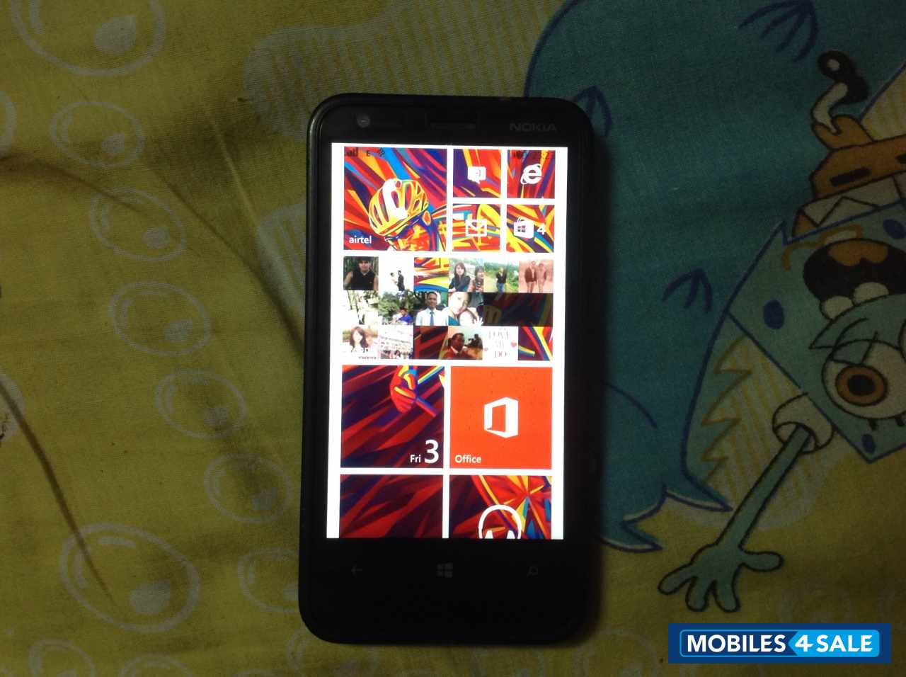 Black Nokia Lumia 620