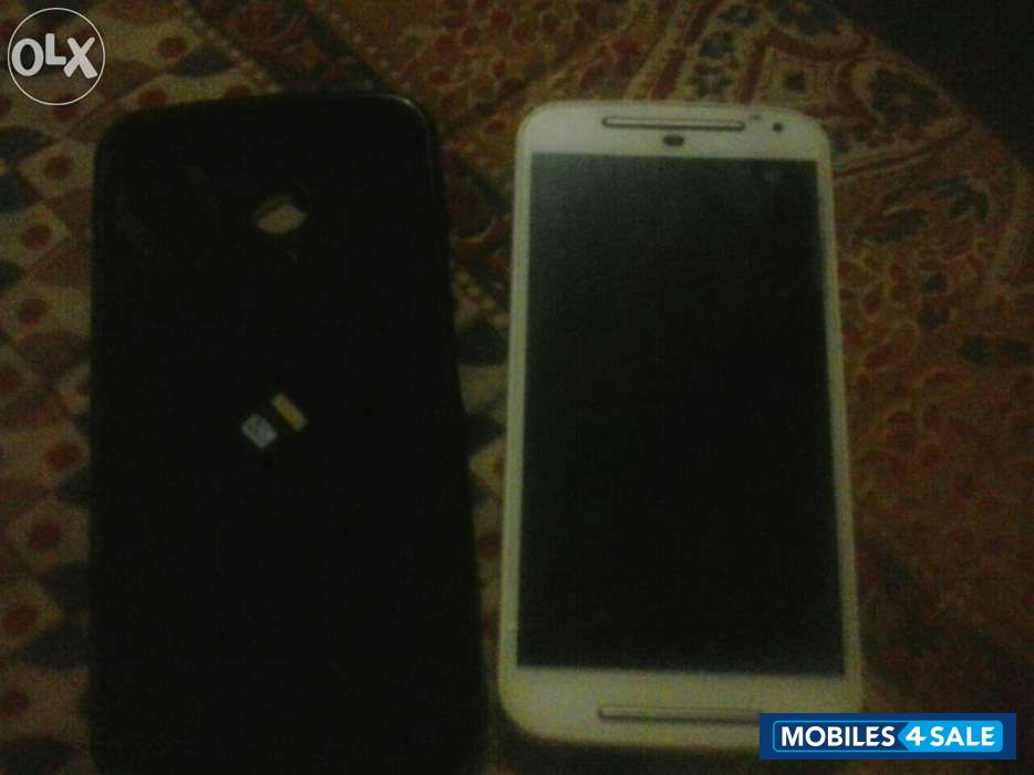 White Motorola MOTO G 2014