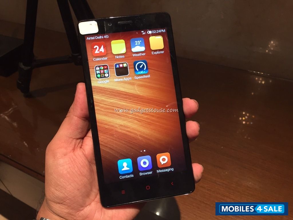 White Xiaomi Redmi Note 4G