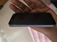 Black Apple iPhone 5