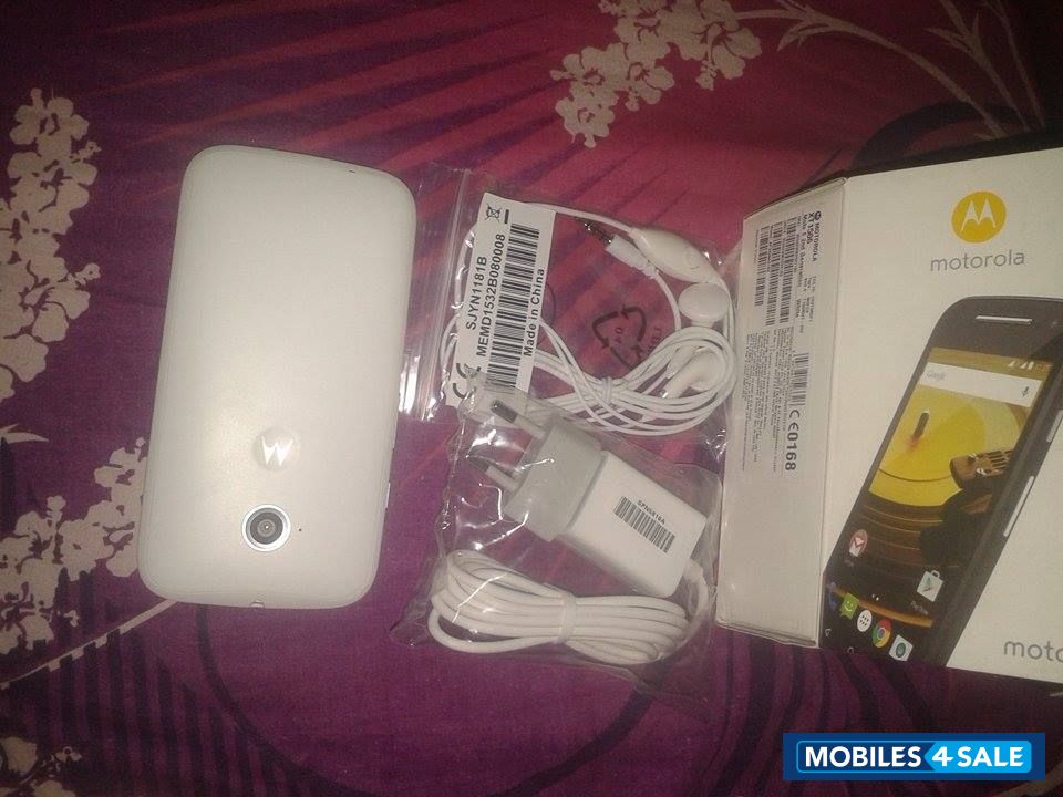 White Motorola MOTO E Gen 2