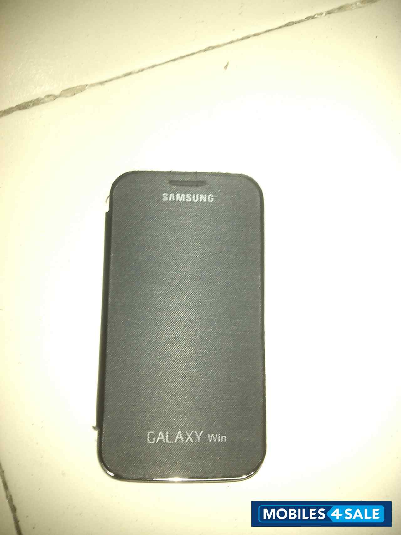 Black Samsung Galaxy Grand Quarttro