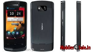 Black Nokia 700