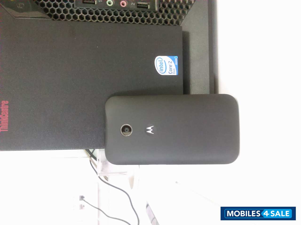 Black Motorola MOTO E