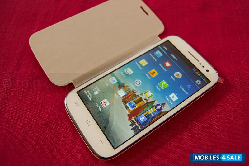 White Micromax Canvas HD A116
