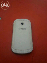 White Samsung Galaxy Music Duos S6012