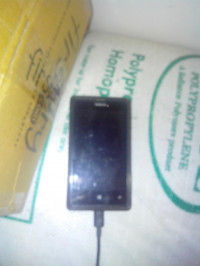 Black Nokia Lumia 520