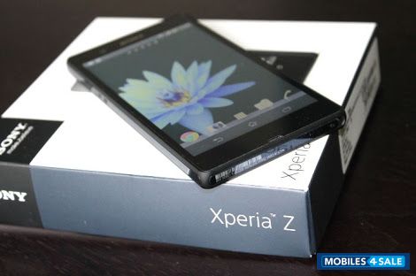 Black Sony Xperia Z