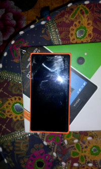 Orange Nokia Lumia 730