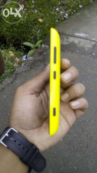 Black Nokia Lumia 520