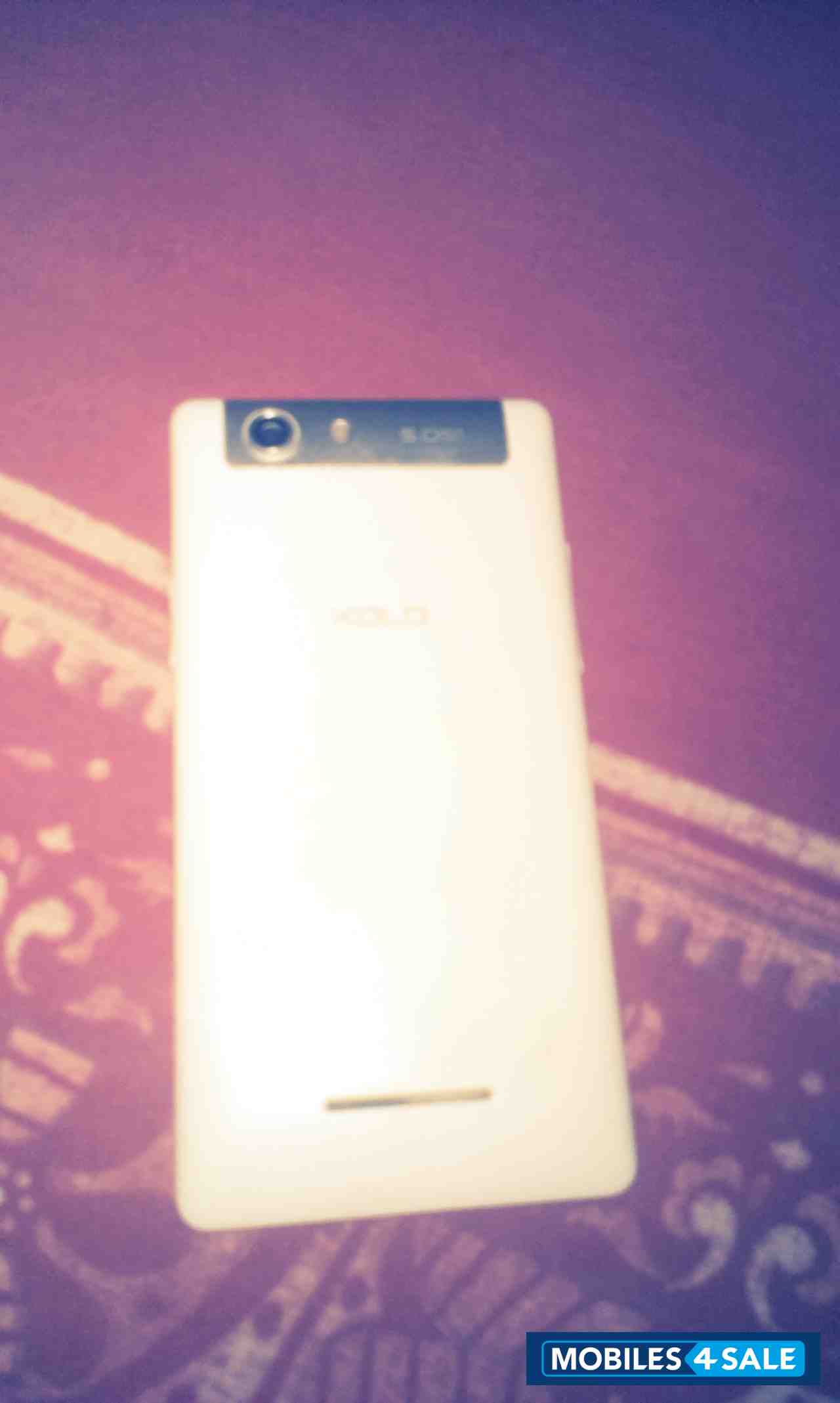 White Xolo A500S