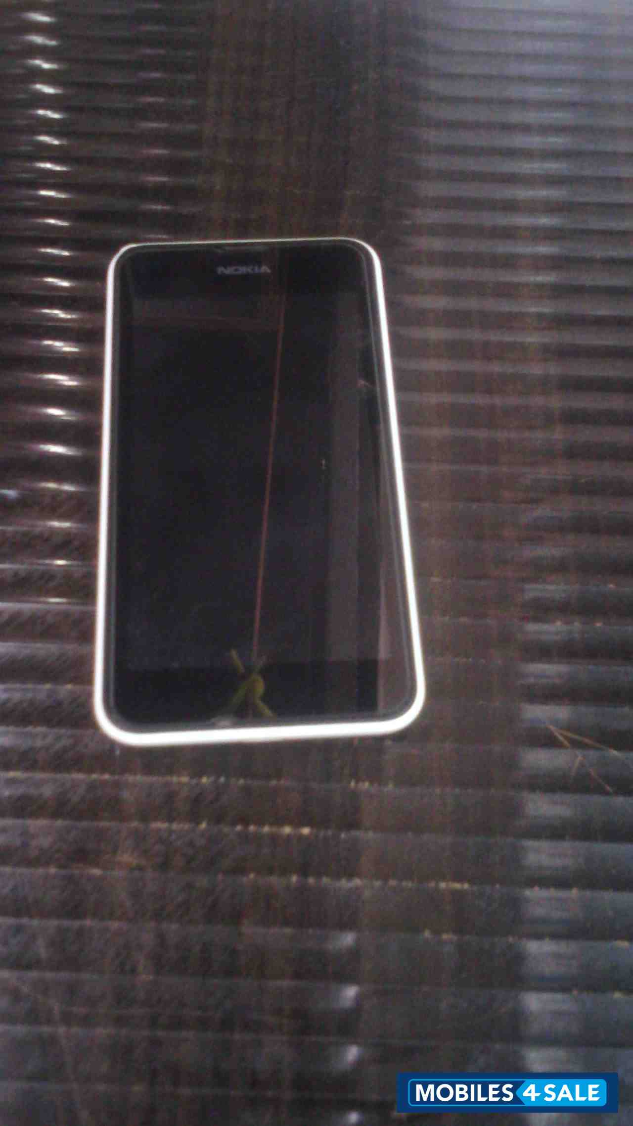 White Nokia Lumia 530