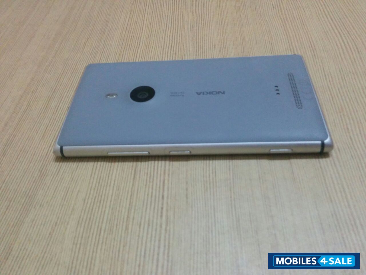 Grey Nokia Lumia 925