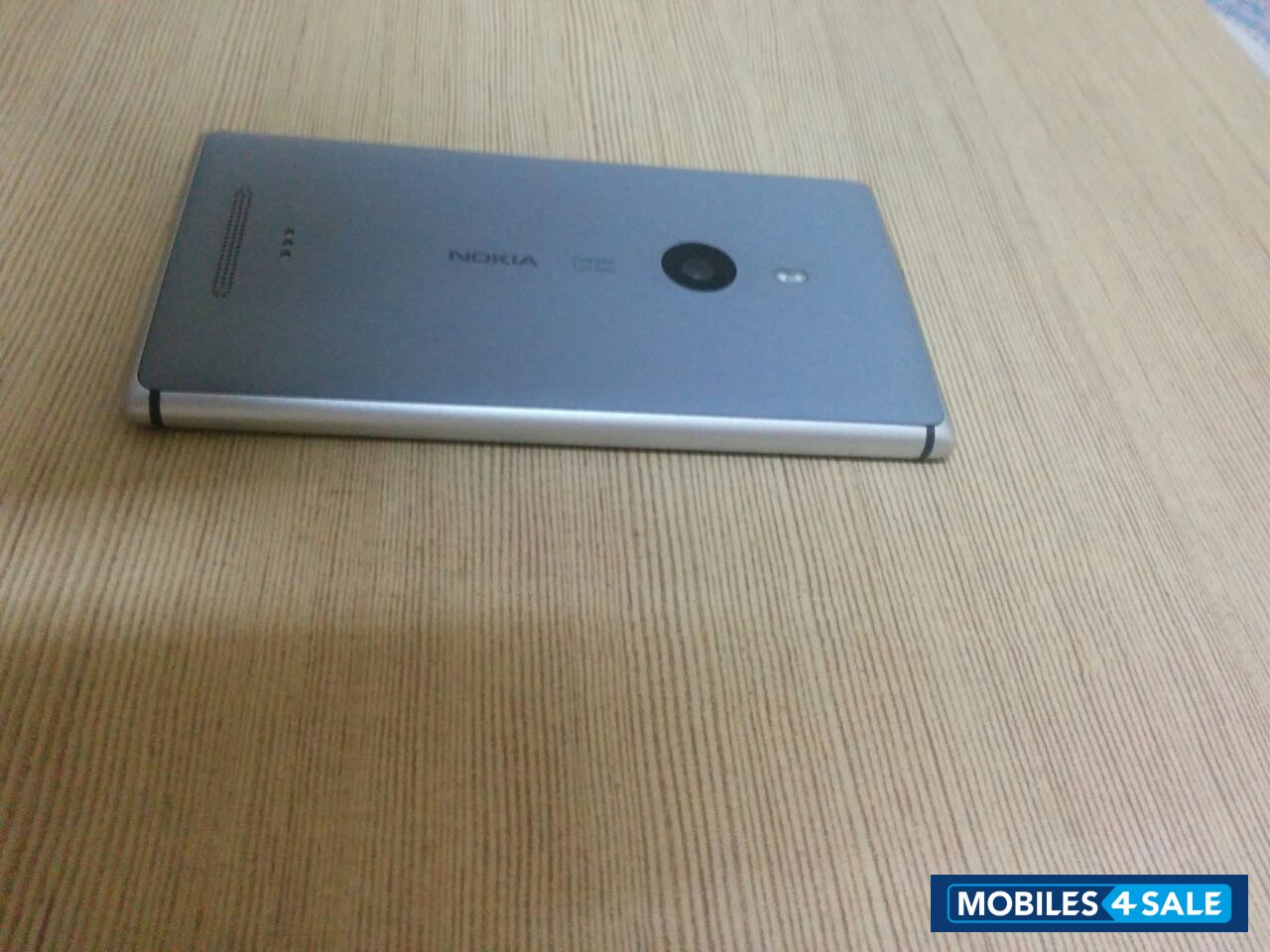 Grey Nokia Lumia 925