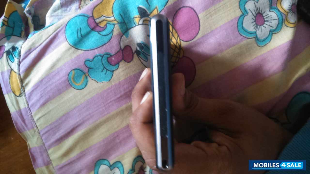 Black Metal Sony Xperia Z1