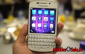White/black BlackBerry Q10 White/black BlackBerry Q10