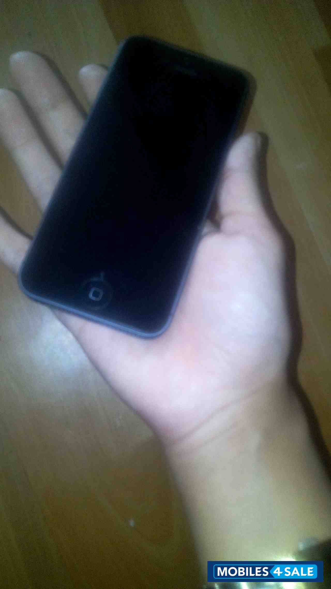 Black Apple iPhone 5