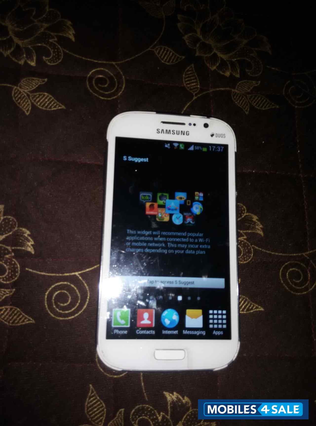 White Samsung Galaxy Grand GT-I9082