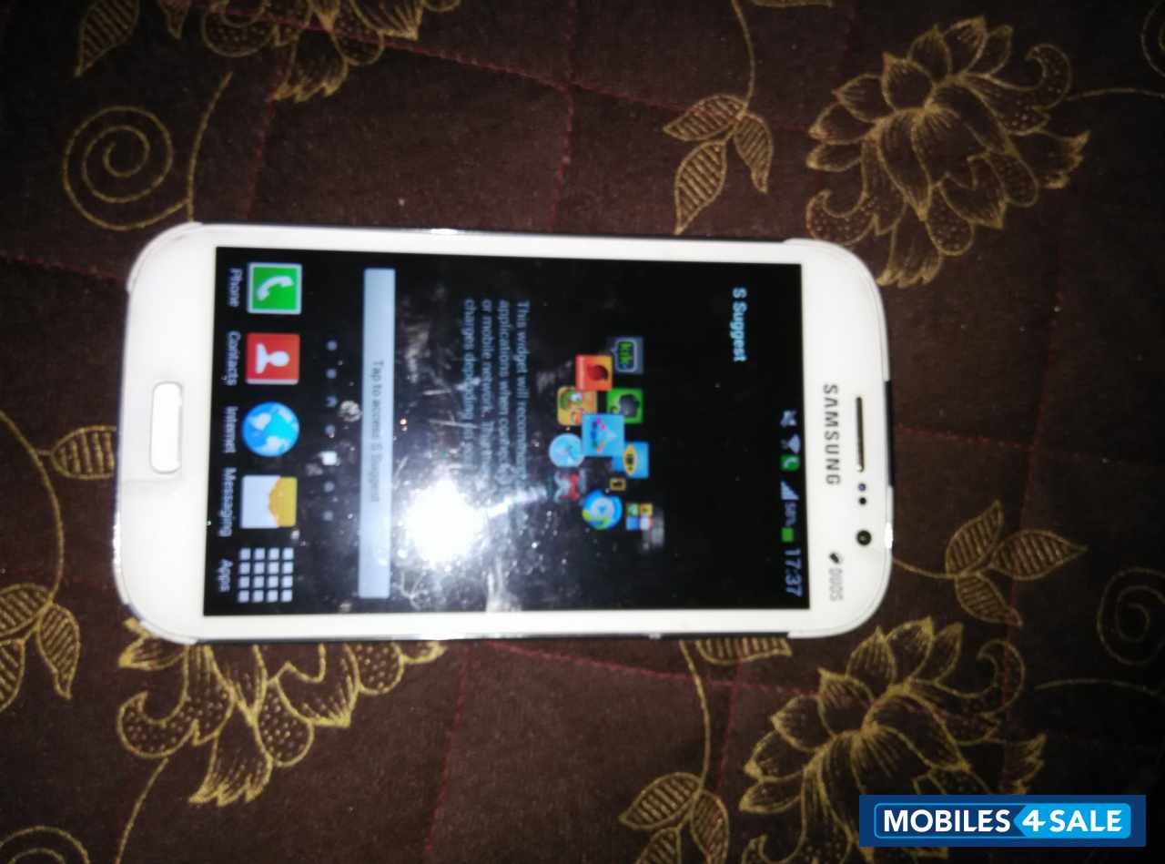 White Samsung Galaxy Grand GT-I9082