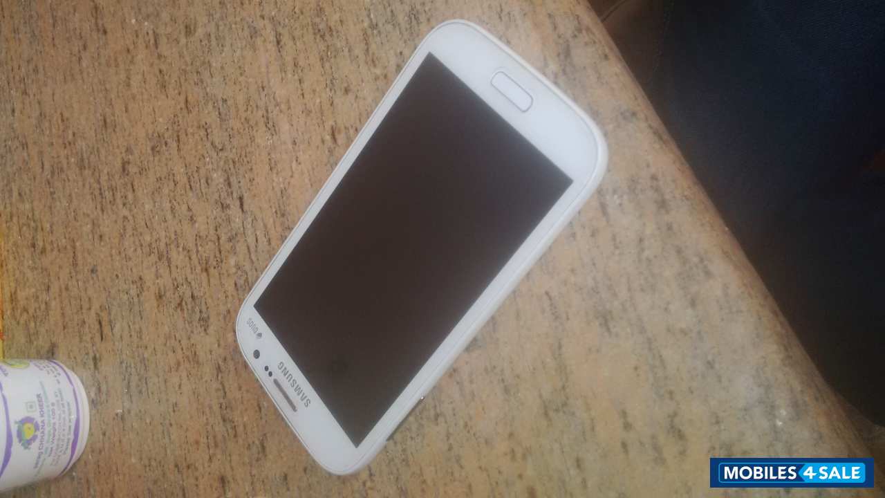 White Samsung Galaxy Grand Neo
